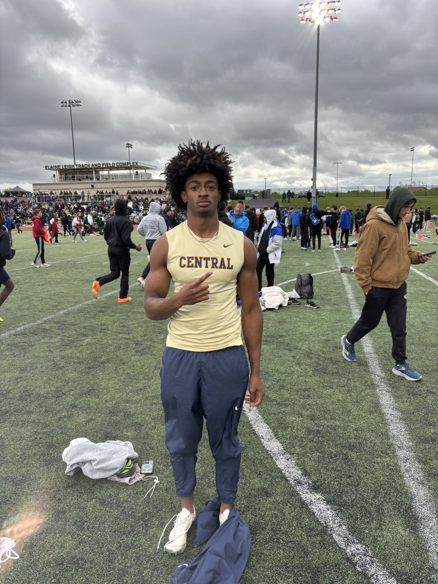 🔥All Oakland County🔥
      <a href="/Hampton2Jermell/">Jermell Hampton II</a> 
          110H - 6th Place
                     15.47