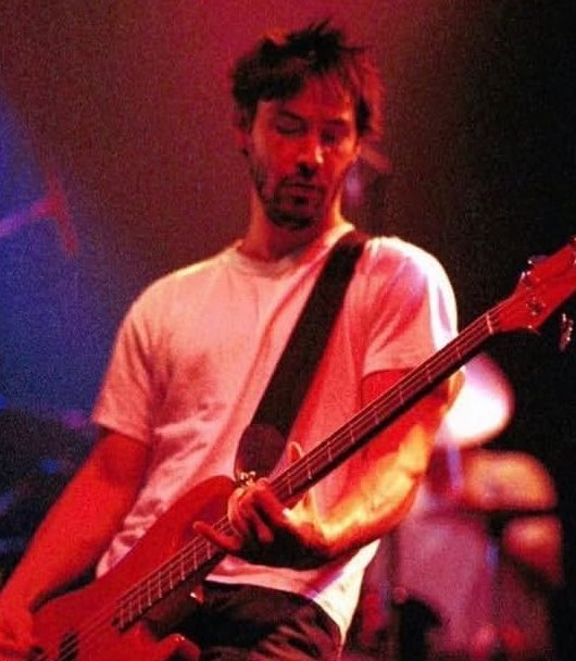 moonagesunset's tweet photo. is this random picture of keanu reeves from the 90s giving tcoptp or am i just st✮ned https://t.co/ZXBegR2CIT