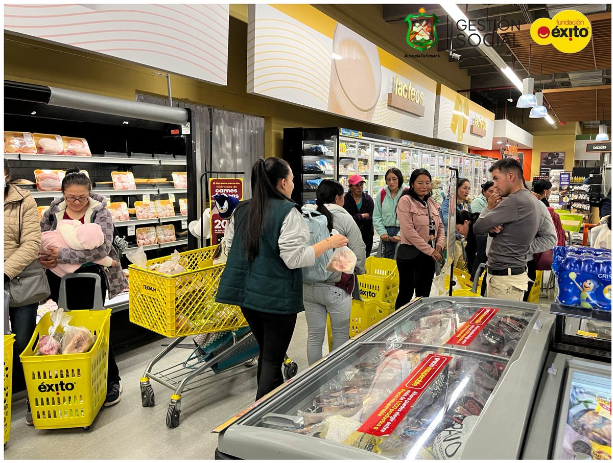 ALCSORACA's tweet image. Agradecemos a la Fundación Éxito, la Gobernación de Boyacá y la Secretaría de Integración Social por su apoyo a este programa que busca combatir mejorar la nutrición y calidad de vida de nuestras familias.
@Fundación Éxito
#ConLasGoticasNutrimosVidas
#Lactatón