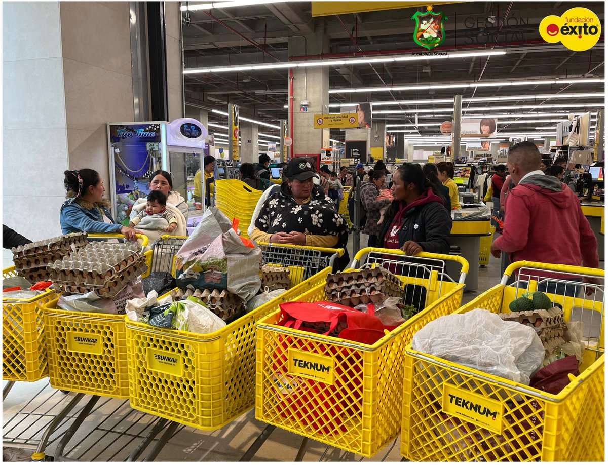 ALCSORACA's tweet image. Agradecemos a la Fundación Éxito, la Gobernación de Boyacá y la Secretaría de Integración Social por su apoyo a este programa que busca combatir mejorar la nutrición y calidad de vida de nuestras familias.
@Fundación Éxito
#ConLasGoticasNutrimosVidas
#Lactatón