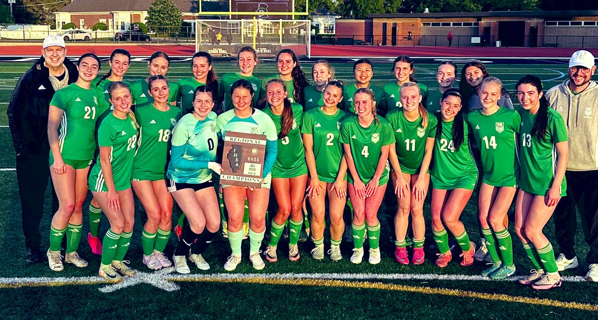 YorkAthletics's tweet photo. Girls’ Soccer
IHSA REGIONAL CHAMPIONS!  
York  2
Downers Grove South  0
Nice job DUKES! https://t.co/rnHALHPVFV