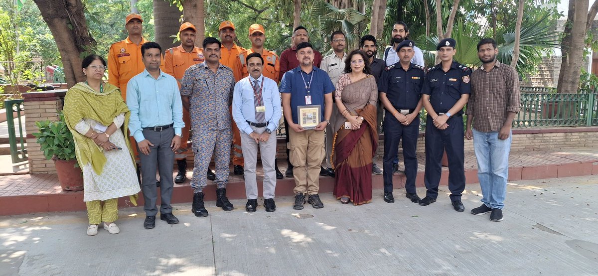 NCDC in collaboration with DDMA Central district and 16 Battalion is organised *FAMEX* A (Familiarisation Exercise) For NCDC &amp; NCVBDC Officers and staff. Demonstration on Natural Disaster &amp; Man Made Disasters, Situation, First AID
rescue methods were demonstrated by NDRF team