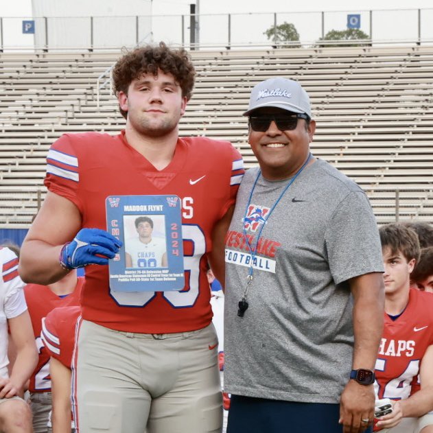 Maddox Flynt earned the District 26-6A Defensive Most Valuable Player. He was named to the Statesman’s All-Central Texas 1st Team Defensive Line and the 6A Padilla Poll All-State 1st Team Defense. Congratulations, Maddox, and welcome to the 2025 Hall of Honor. #GoChaps