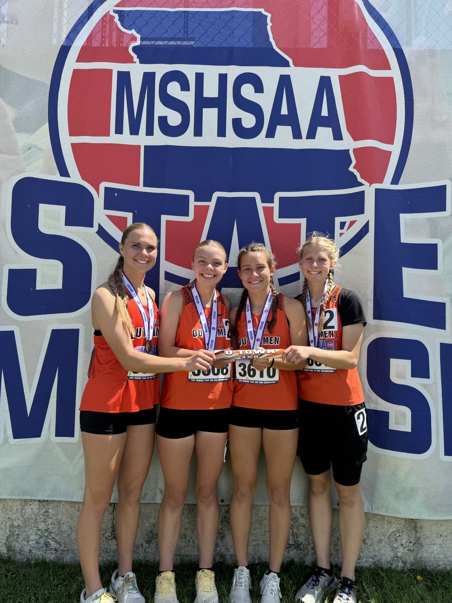 Girls 4x8 takes 4th! 9:57.02

Emma-Lee qualifies for the finals tomorrow in the 100 hurdles!! She ran 15.86 qualifying in 6th.

Landen Losch ends season #11 in state in 110mH at 15.89.

Zach Holtmeyer finishes in 11th in 1600 with a PR of 4:29.21.