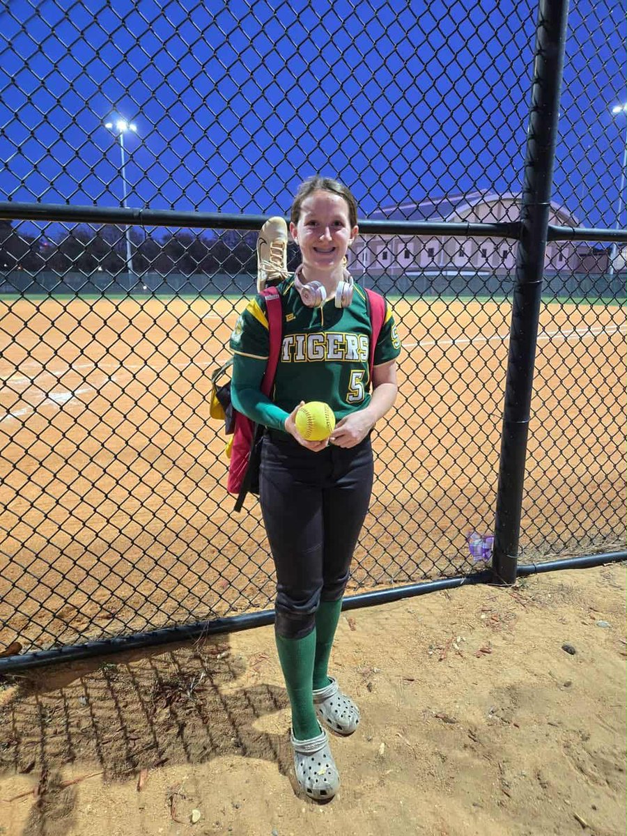 Savannah Carter tweet media