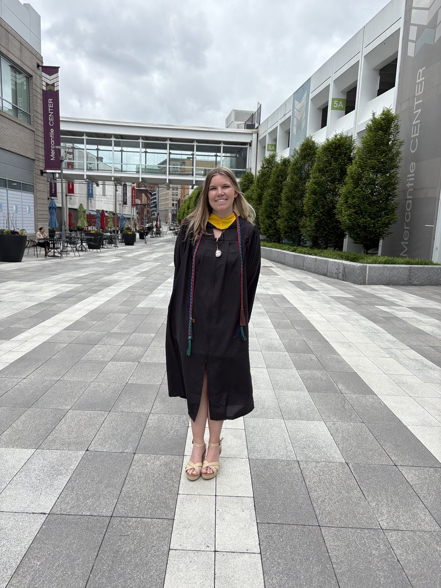 THanni33's tweet photo. Proud Dad-  congrats to Grace Hannigan and the Holy Cross Class of 2025.
The future is bright! https://t.co/1hvlGs1PKV