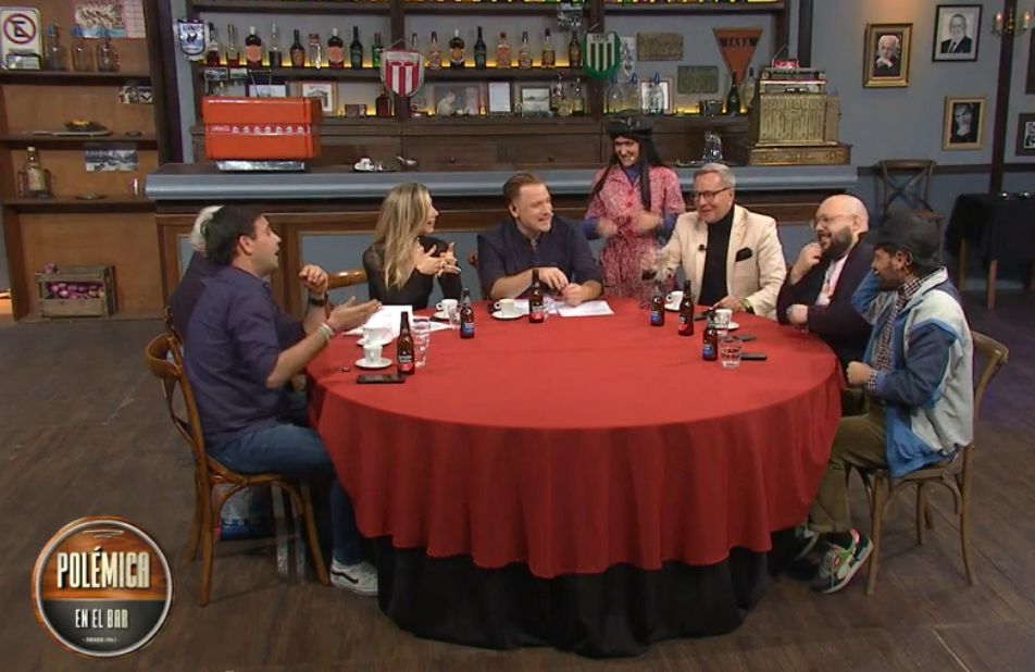 ¡Gracias a todos por acompañarnos! ¡Los dejamos con el Cosquín Rock! Nos vemos el viernes con otro programa de POLÉMICA EN EL BAR #PolémicaEnEl10