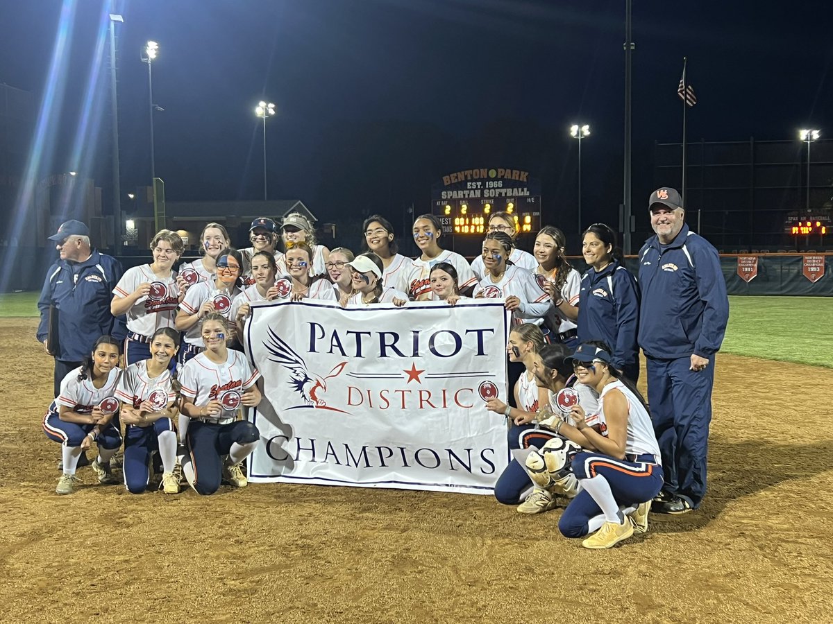 smbaney (@smbaney) on Twitter photo Congratulations to the West Springfield Spartans on their Patriots District Championship victory tonight over Lake Braddock 10-2. Spartans hit 4 home runs in the victory! <a href="/BaneyMegan/">MLBaney7</a> <a href="/WoMyers63/">Bill Myers</a> <a href="/wshsvsb/">$PARTAN $OFTBALL</a> Congratulations to the West Springfield Spartans on their Patriots District Championship victory tonight over Lake Braddock 10-2. Spartans hit 4 home runs in the victory! <a href="/BaneyMegan/">MLBaney7</a> <a href="/WoMyers63/">Bill Myers</a> <a href="/wshsvsb/">$PARTAN $OFTBALL</a>