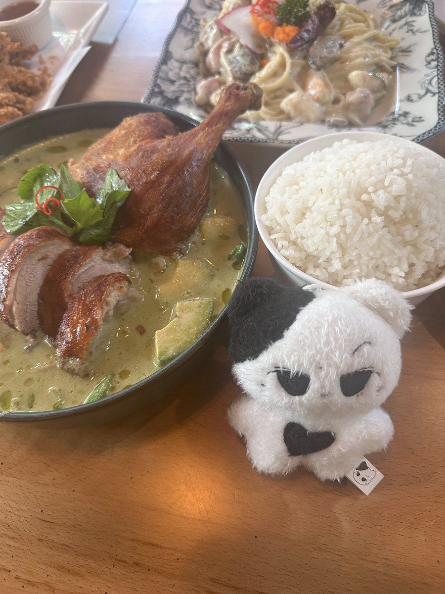 heejayitis's tweet image. #devoured