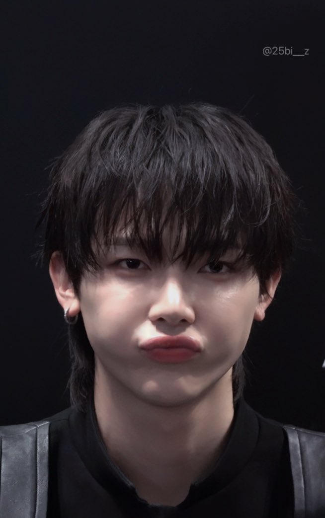 20250520 &amp;TEAM 月狼プレサ

🖤🤍

#andTEAM #andTEAM_NICHOLAS #王奕翔 #ニコラス #니콜라스 #엔팀 #NICHOLAS