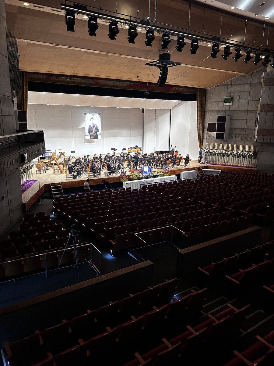 本日、堀江裕介お別れ会。
多くの友人、知人、そして彼を慕う多くの生徒たちが集まってくれます。
堀江の生前を想い、感謝を込めて演奏をいたします。