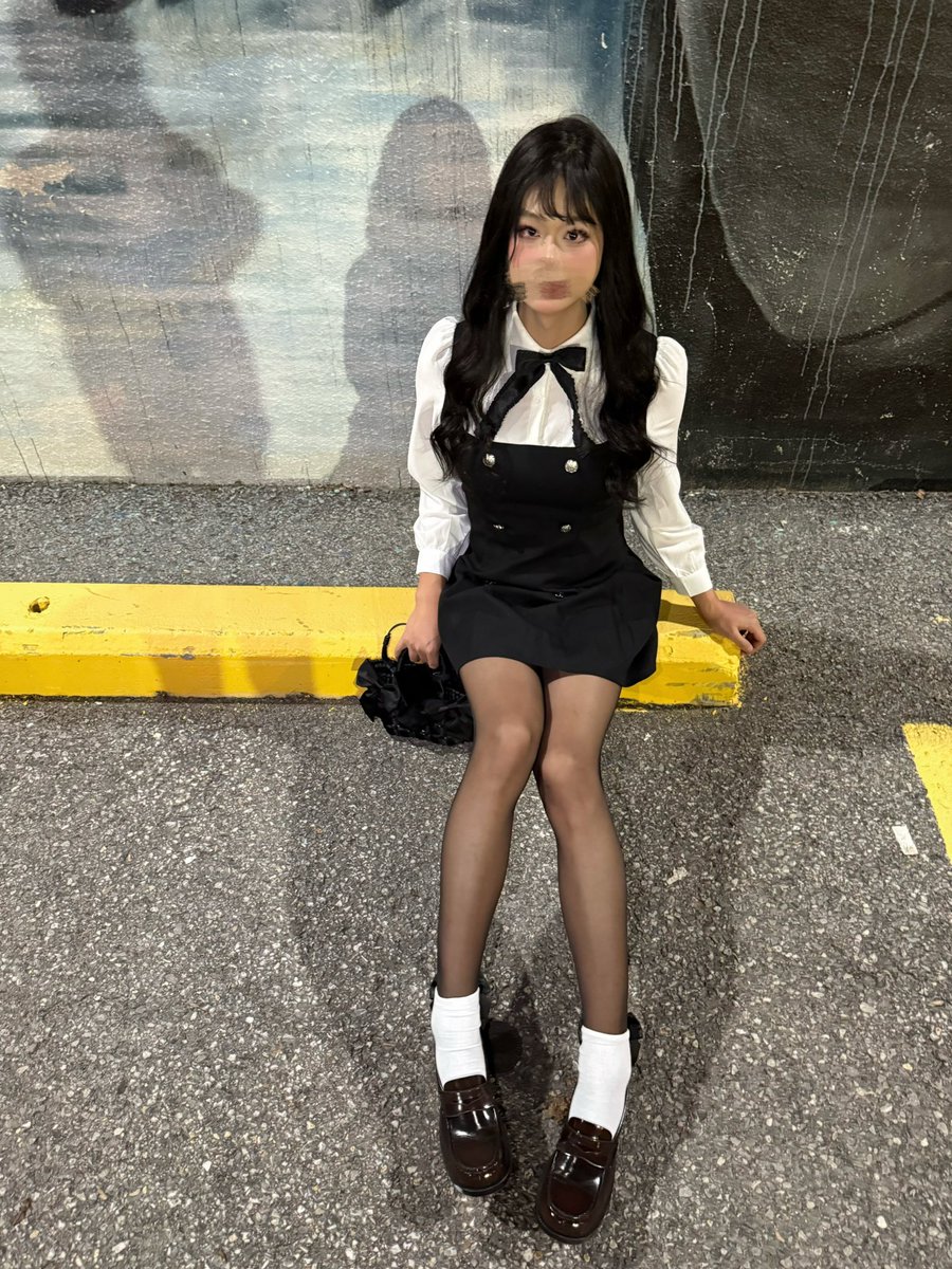 喝酒就得穿黑黑嘿嘿嗨嗨丝儿
#男娘 #黑丝