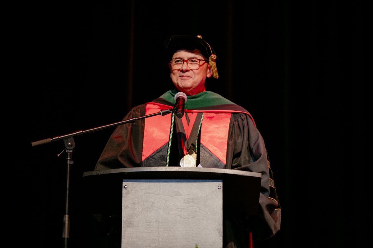 ttuhscmed's tweet photo. Congratulations to graduates who this afternoon received their degrees at the @TTUHSC School of Medicine commencement ceremony! π #TTUHSCgrad https://t.co/M5jJc3hDlR