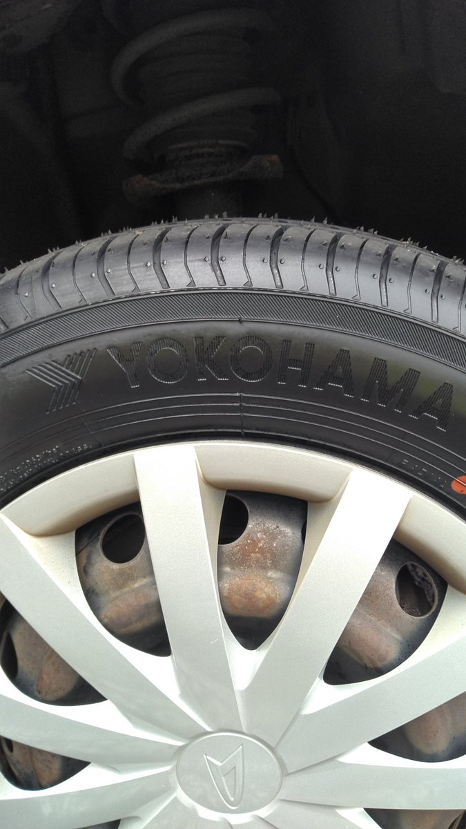 ashibe0730's tweet photo. 新品に組み替えてもらった。
#YOKOHAMA
#BlueEarthEs #ES32 https://t.co/ZRVN5fcSE8