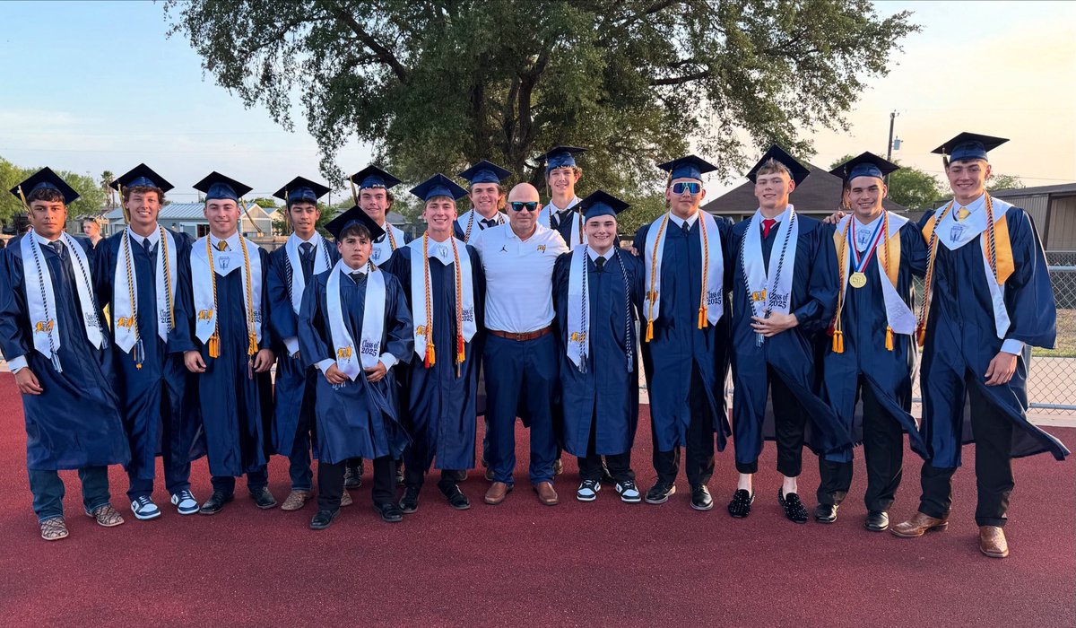 Jeff Luna tweet media