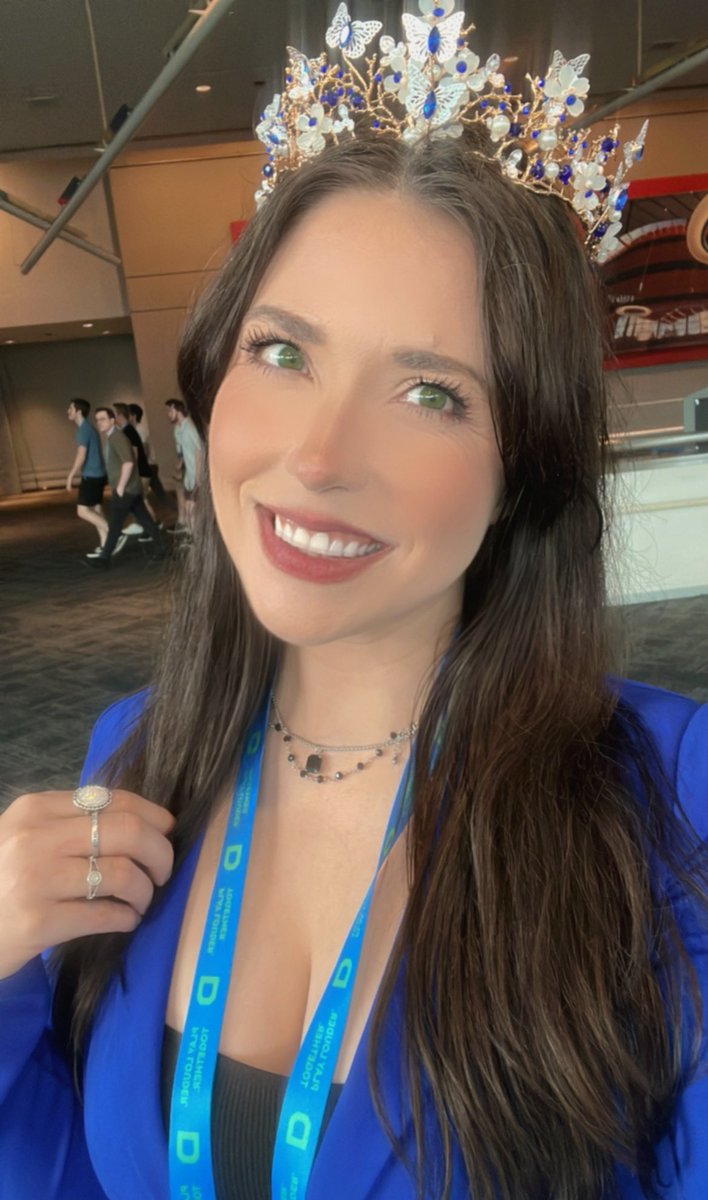 SavannahLow tweet media