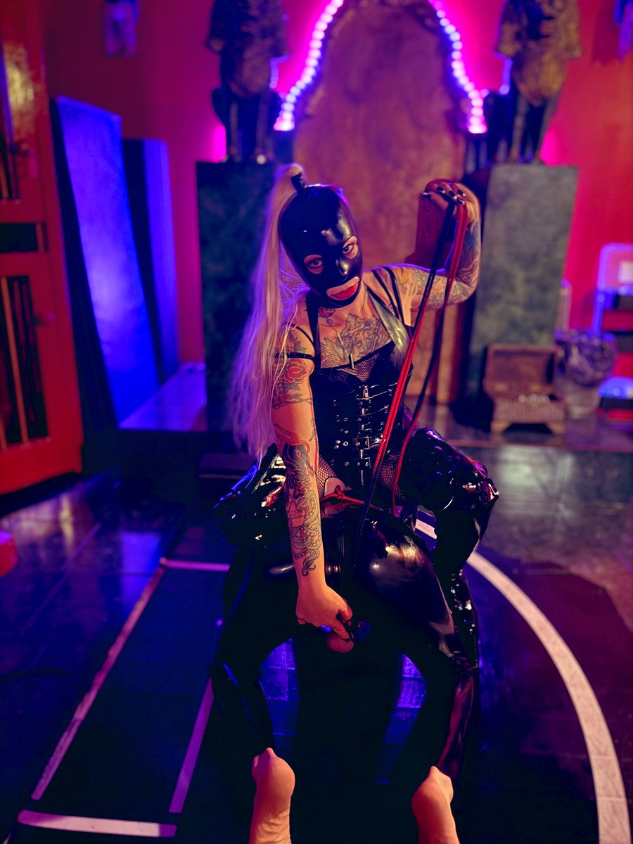 Throne room lit. Latex tight. My whip is the altar, and you? Just another offering.
#DarkFemme #BDSMritual #FemdomFantasy #LatexGoddess #ObeyMissN #HighFemDomination #OccultBDSM
