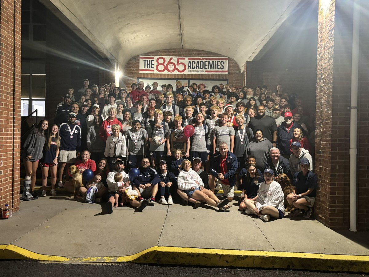 DarylChandler's tweet photo. South Knoxville is a great place to coach, play, and live!!!! Go KEES! https://t.co/hBI7nmcpBX