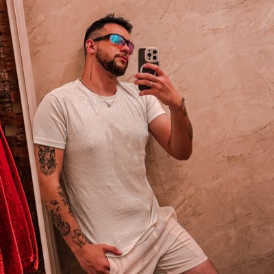 PedroandH's tweet photo. #NovaFotoDePerfil https://t.co/5tr8IJw8eG