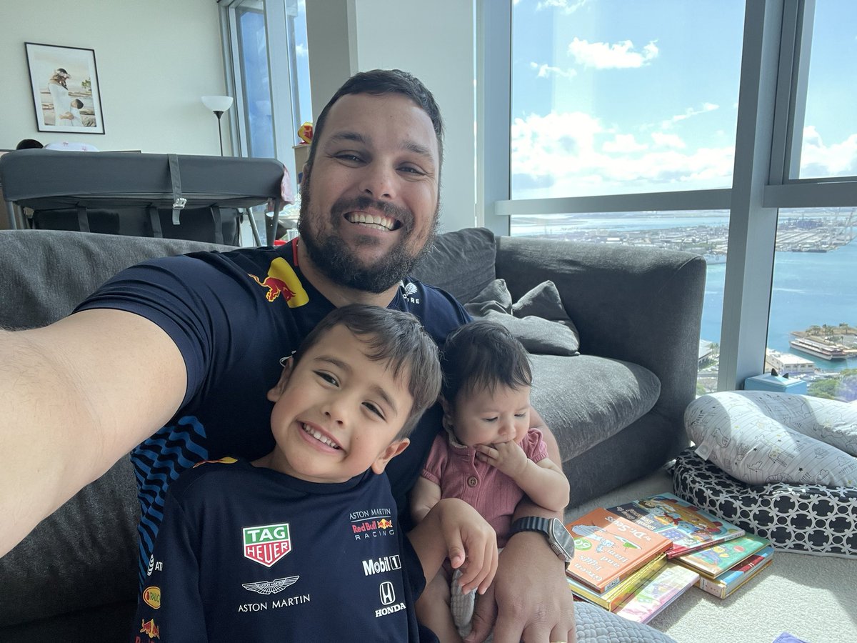 PSnieds25's tweet photo. Cheering on from Hawaii let’s go @redbullracing @Max33Verstappen ! #MonacoGP https://t.co/bCZd1kzdAT