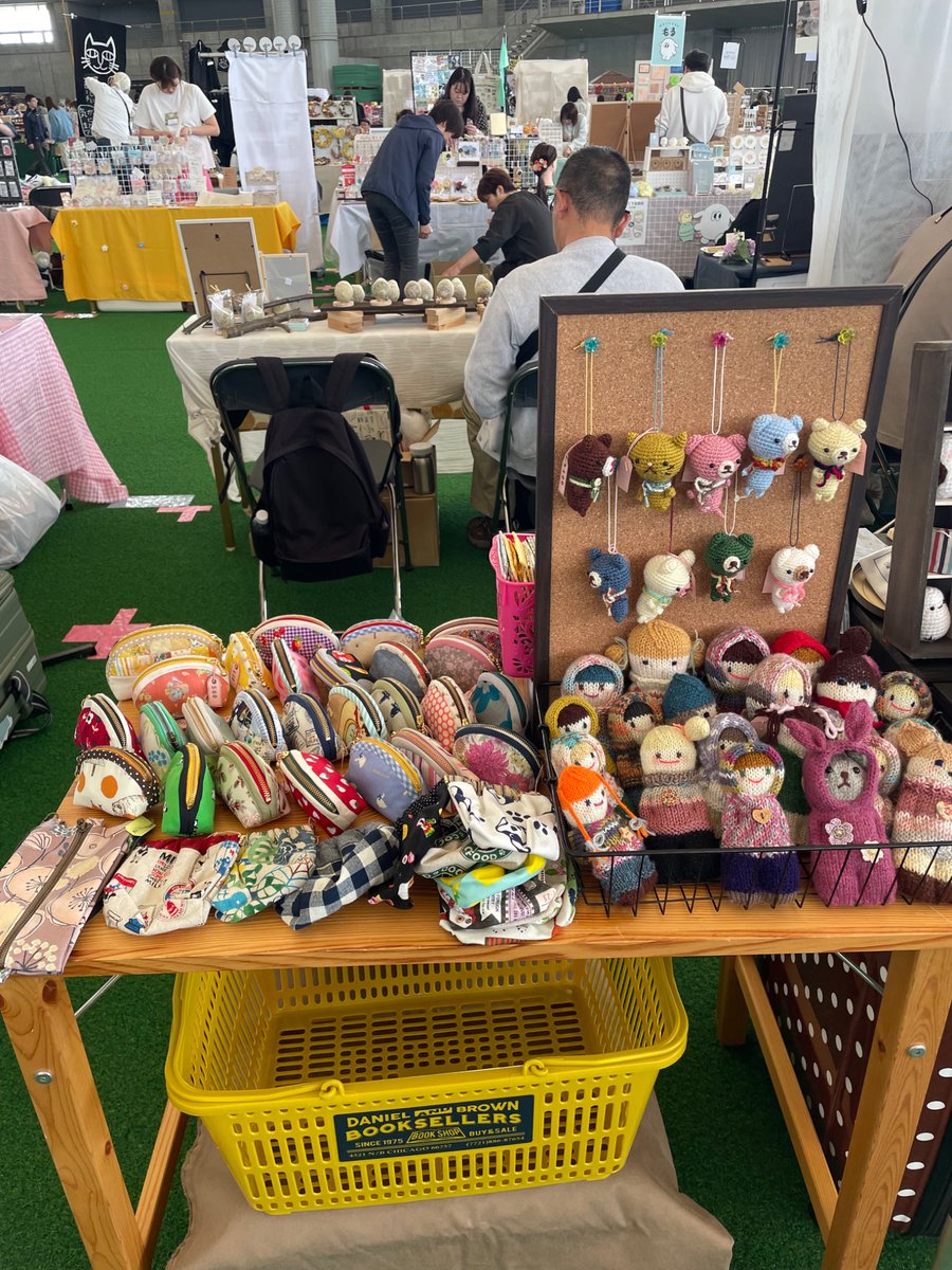 TOOHintegrate's tweet photo. 札幌ハンドメイドマルシェ始まりました！
今日はあみぐるみがメインです。
新作たくさんでお待ちしています🧸 https://t.co/huryeak6em