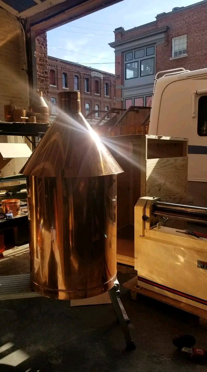 DistilleryNet's tweet image. 100% Satisfaction Guaranteed. Our expert craftsmen take their time to handcraft each piece to ensure the absolute best quality. Call us at 1-603-997-6786 or visit our website thedistillerynetwork.com 
#moonshine #copperstills #distilling #distillers #moonshiners #HomeDistilling