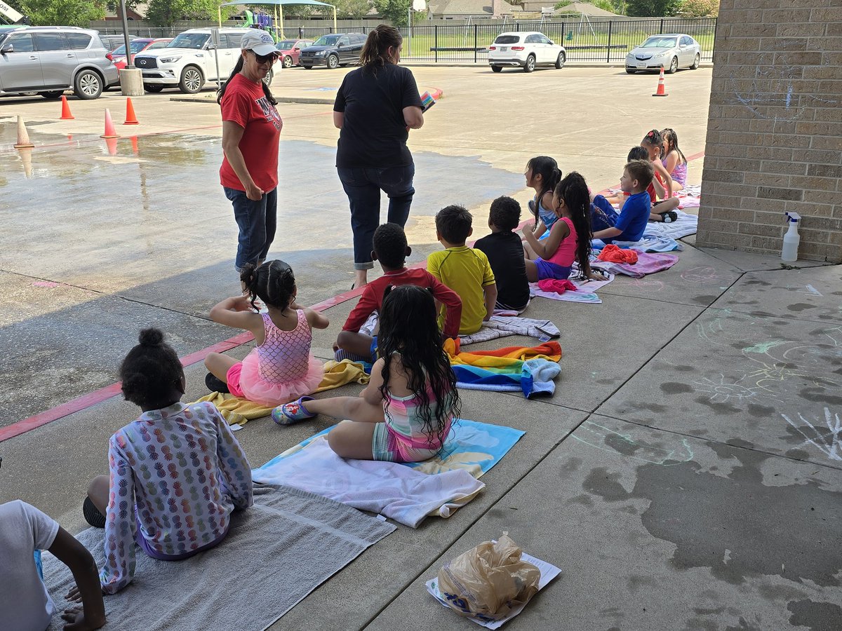 PK Fun in the Sun day! 🌞 Water, bubbles, and toys always makes things better! Thank you to the Pre-K team for spending the morning outdoors &amp; adding summer fun to your day. Young learners celebrating on their way Kindergarten! #eaglepride #LaunchN2Learning #PathToAmazing