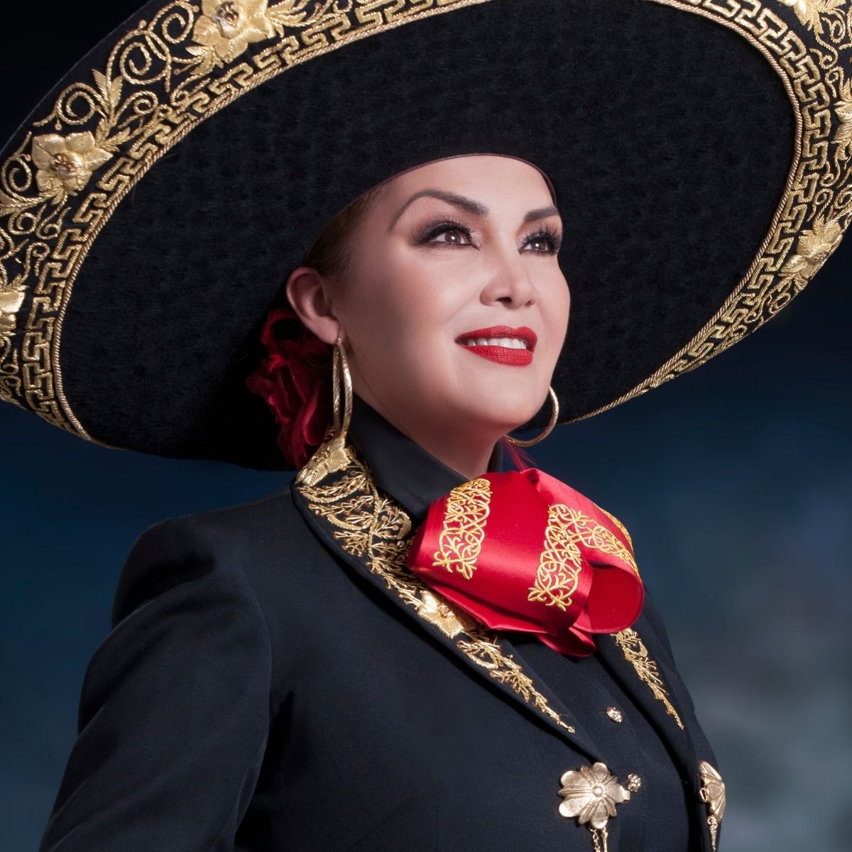 AidaCuevasMex's tweet photo. Nueva foto de perfil 👑❤️ @AidaCuevas https://t.co/N93FlUhbDf