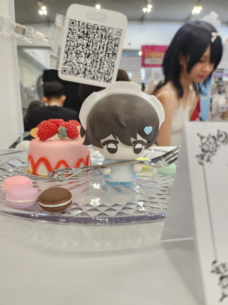 figoocreations's tweet photo. Finished setting up! Visit us at K-35 today ⭐ https://t.co/LtL1OEASRr