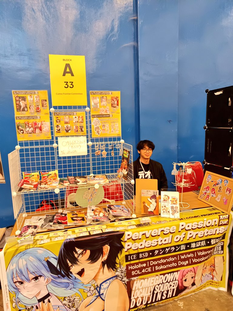 Jualan Demi Modal Gacha tweet media