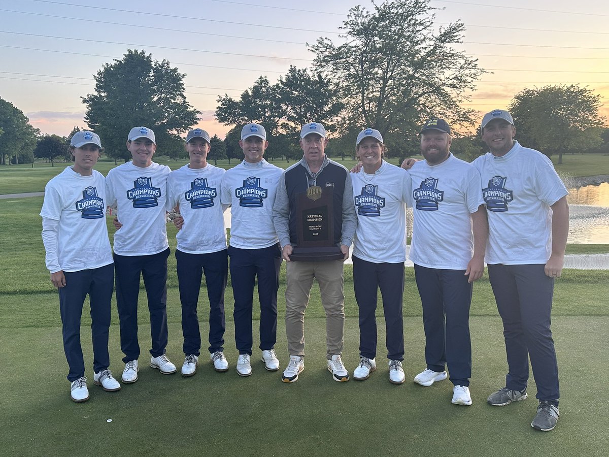 JLaddTaylor's tweet photo. Congratulations to the #MGCCC Golf Team! Back to Back National Champions! Also, Congrats to Stanley Campbell for winning the Individual National Title!! #intheblue https://t.co/44DVHKFR2M