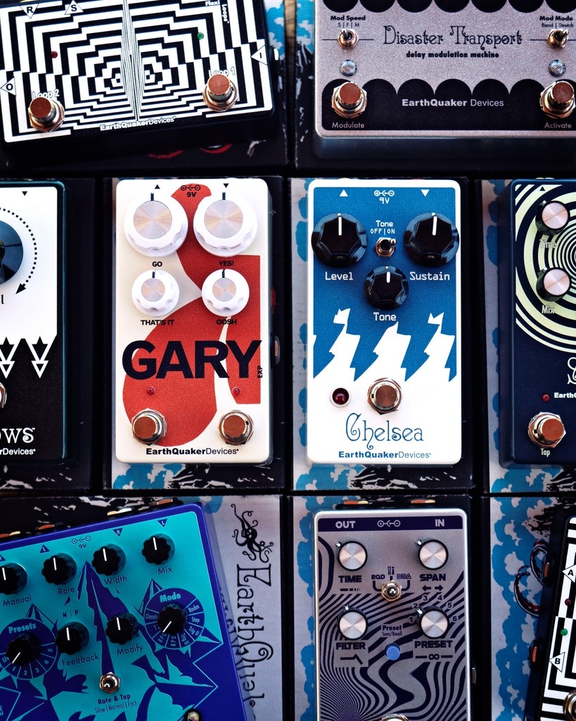Gary（ゲイリー）オートマチックパルスモジュレーションファズ＋オーバードライブ

Chelsea（チェルシー）Low End Fuzz Driver

使う楽器を選ばない当社のファズペダル！お近くのEQD取扱店で是非お試しください！