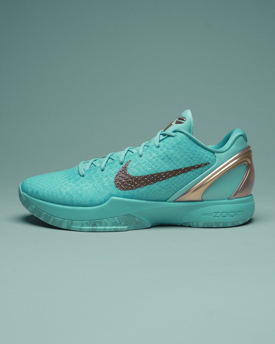 Sneaker News tweet media