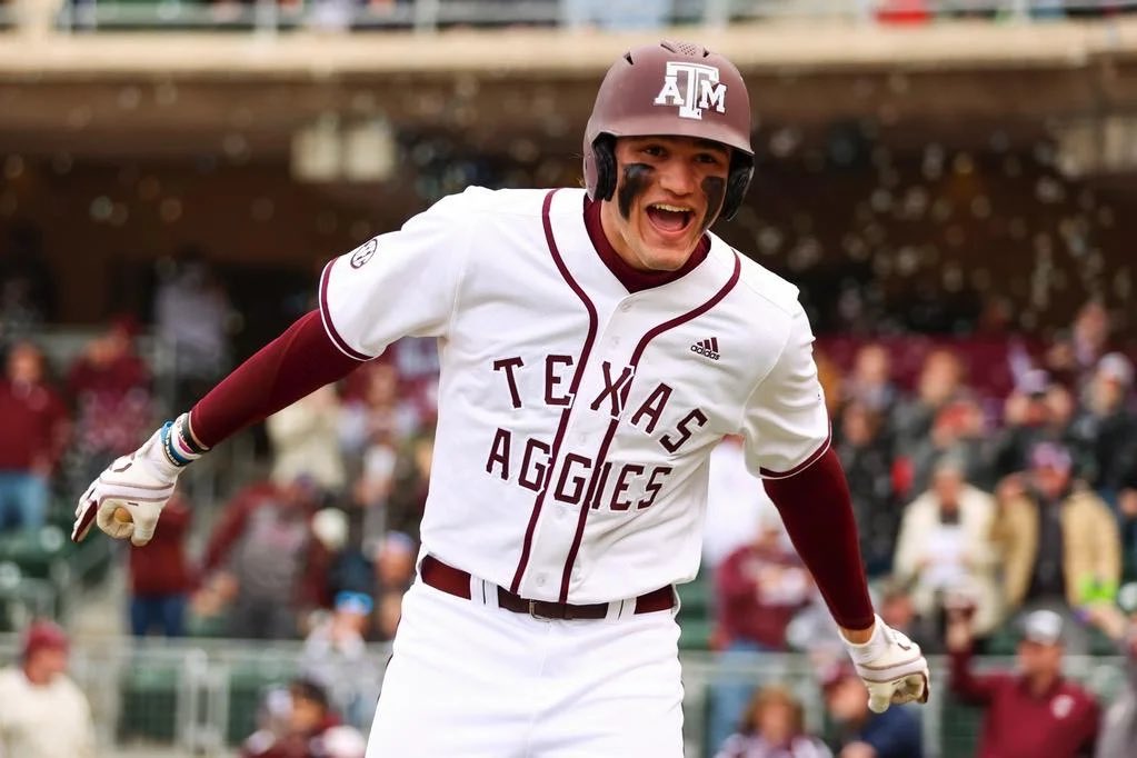 If that was the last time we saw Jace LaViolette lace ‘em up at A&amp;M, tip of the damn cap.

A tough year ends with a broken hand. He’ll be a 1st rounder in a few weeks &amp; could’ve ended at that, but gets a pin in a knuckle &amp; plays through the pain just to fight alongside his boys.