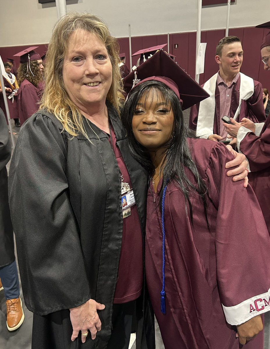 acmladytigerbb's tweet image. So proud of my girls!! Congrats ladies!! Y'all have worked hard for this! Go and do great things!! @ConsolHS @CSISDAthletics @AMCHSTigerClub #NewChapter
#LadyTigerAlways❤️🏀