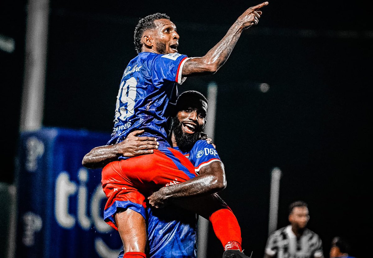 ¡LOS PLAZINOS A LA GRAN FINAL!⚽️🔥

Plaza Amador empato 3-3 ante el Tauro y por el marcador global clasificó a la Final de la Liga Panameña de Fútbol. 👏🏻

#EDLSport