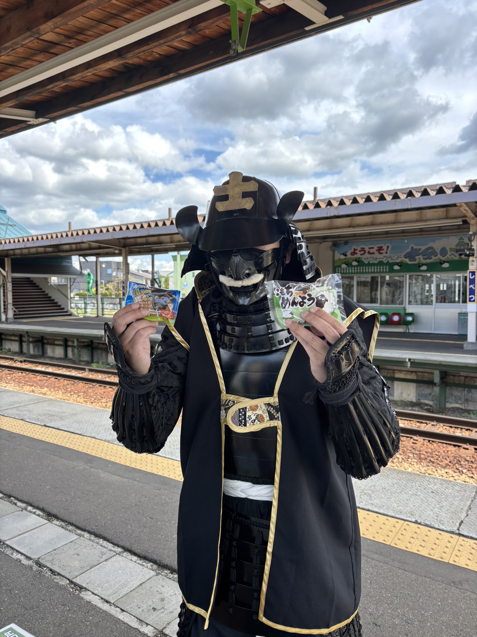 北の侍 北の侍”の召喚 ガッツ小笠原道大がいるだけでファイターズは