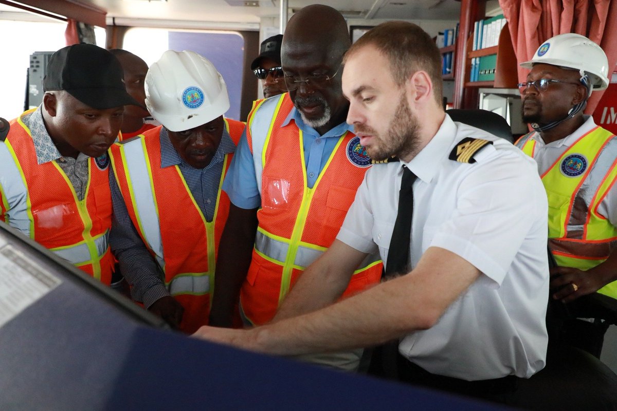 Kenya_Ports's tweet photo. The Port of Lamu is witnessing an increase in vessel calls pointing to a steady growth in shipping business.
MV Devon is the latest container vessel to dock at Lamu on a maiden voyage from Dar-es-salaam laden with 809 containers.

The vessel operated by Sealead Shipping Express will be offering a dedicated transshipment service between the Port of Lamu and Dar-es-Salaam. On this voyage, she will be loading 539 containers.

General Manager Port of Lamu, Eng. Vincent Sidai, highlighted the Authority’s initiatives to enhance the competitiveness of the port including a promotional tariff and extended storage periods for transshipment. Eng. Sidai also shared that, just this year, the Port of Lamu has welcomed four inaugural calls.

At a brief ceremony held aboard the vessel Eng. Sidai presented Captain Simchenko Myroslav with a commemorative plaque and a certificate of first call to honour the ships first visit to the port.

Accompanying the GM were KPA Board of Directors Mr. Daniel Muriungi Mugao and Wilson Mwai.