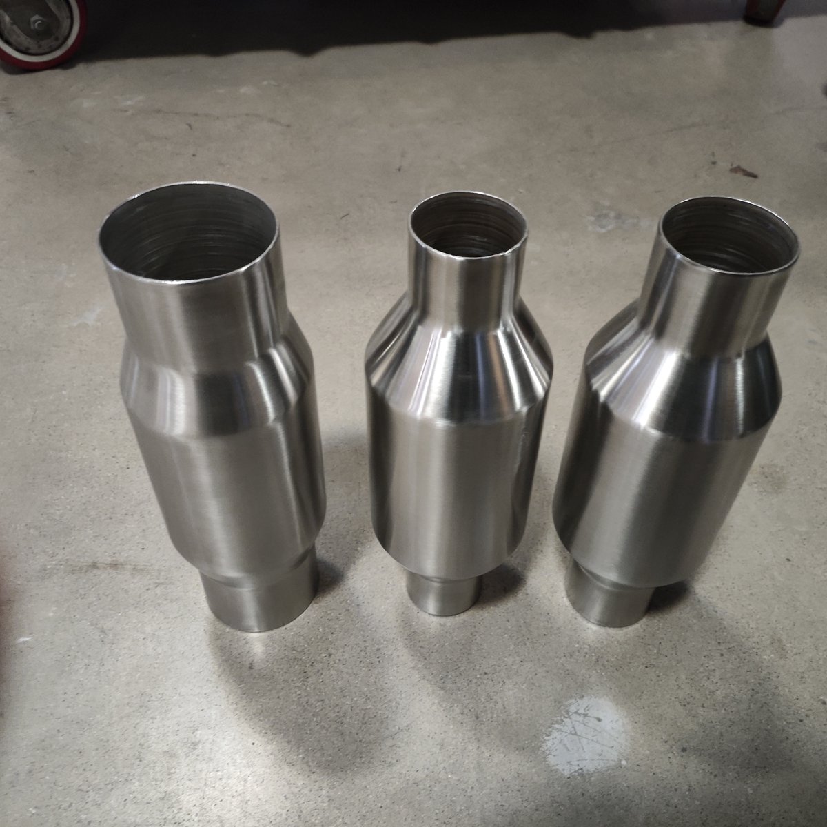 Euro 4 high flow metallic catalytic converters in different diameters
#catalyticconverter #highflow #performance #metallic #emission