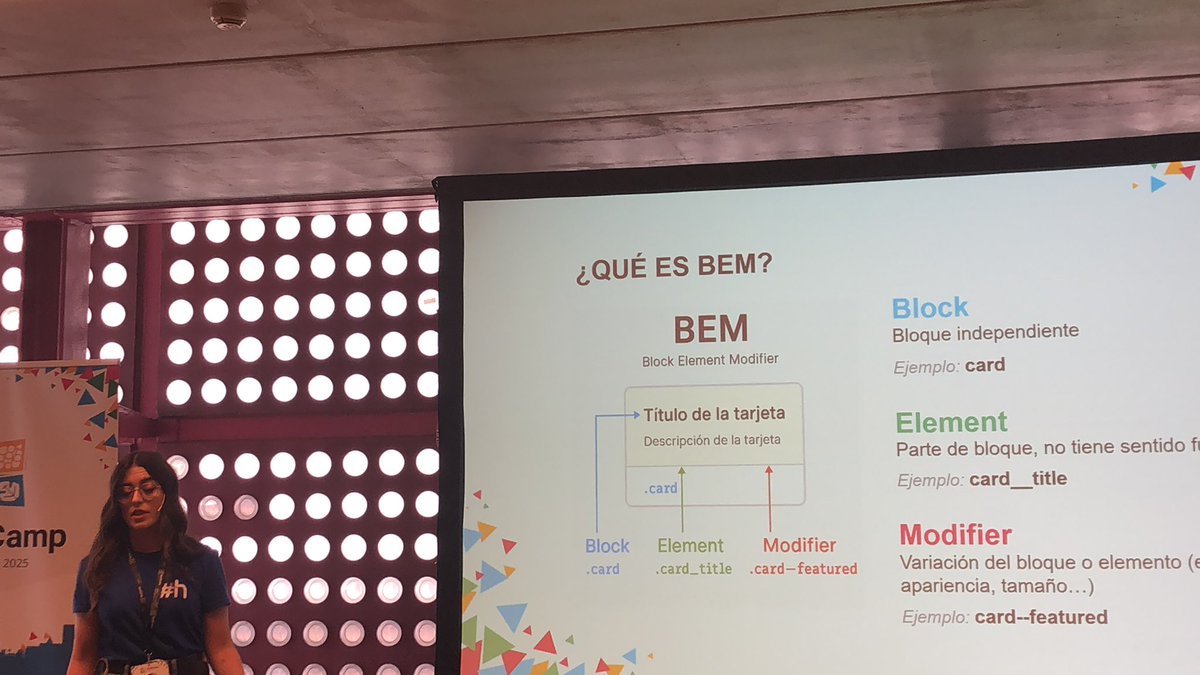 Súper cañera la charla técnica de Alba en  #WCLOGROÑO25
Me está encantando y me dan ganas de ponerme a maquetar 😎
