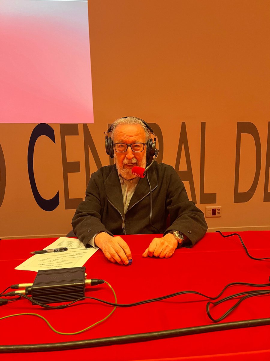 No es un día cualquiera | RNE (@neudc_rne) on Twitter photo Tiempo ahora para la tertulia de maduritos, en la que contamos además de con Garci y Aberas, con
<a href="/joseramonpardo/">José Ramón Pardo</a>
y Sergio Calleja, que es responsable del código ictus en Asturias y escritor. Hemos adelantado la tertulia porque mañana Garci se va a ver un partido del Mirandés. Tiempo ahora para la tertulia de maduritos, en la que contamos además de con Garci y Aberas, con
<a href="/joseramonpardo/">José Ramón Pardo</a>
y Sergio Calleja, que es responsable del código ictus en Asturias y escritor. Hemos adelantado la tertulia porque mañana Garci se va a ver un partido del Mirandés.