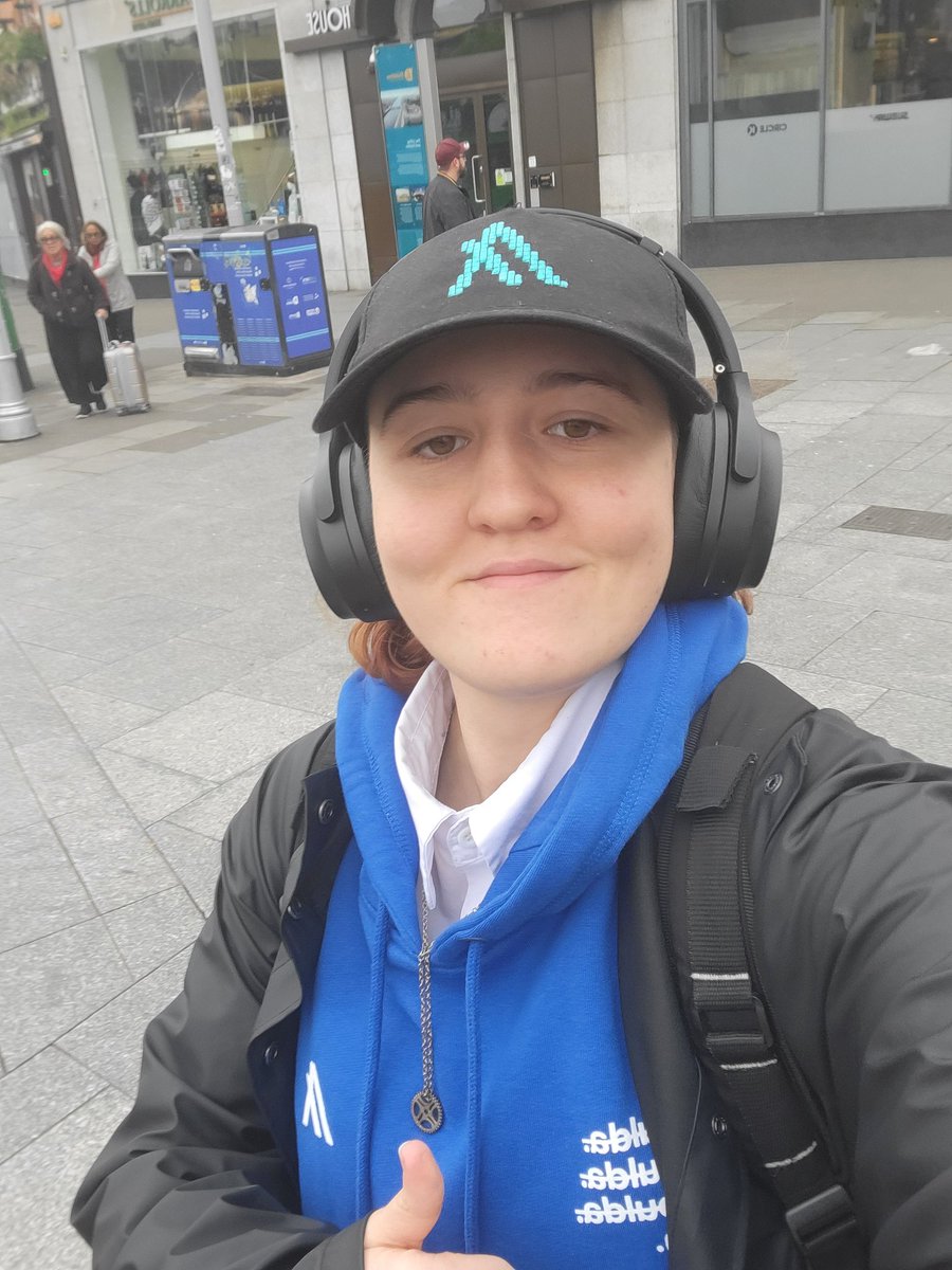 OMW to <a href="/EthIreland/">ETHDublin 2025</a> (#ETHDublin2025) 🥳

A bit delayed because I took the wrong bus lol 😅

New #Algorand hoodie spotted, ty <a href="/MecquelWEB3/">mecquel</a> 😎🫡