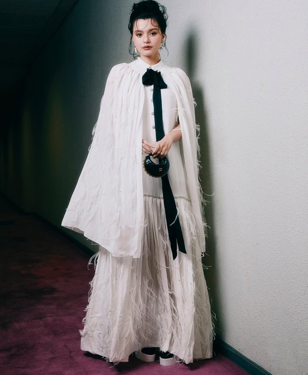 A very beautiful and attractive woman 🤩
#Beckysangels #RebeccaArmstrong