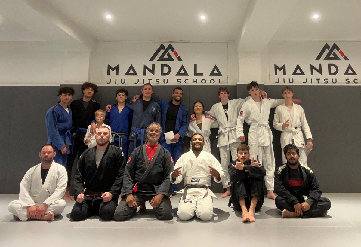 Hendgree's tweet photo. Good session at Mandala Jiu-jitsu School 👍👍👍 https://t.co/Qjq0XJcbE5