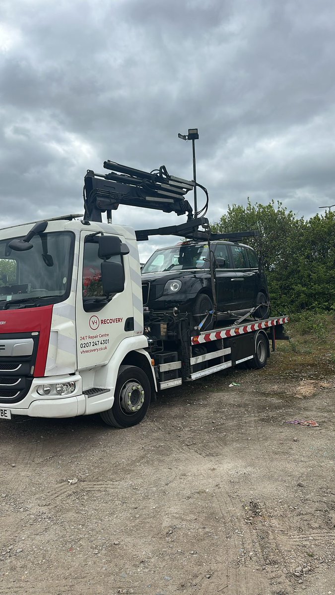 We're here for you this Bank Holiday weekend!

Whether you're heading out for a road trip or just popping to the shops, remember V&amp;H Recovery is open 24/7, 365 days a year - including all Bank Holidays.

Breakdown? Accident? Need a tow?
We’ve got you covered, any time, any day.