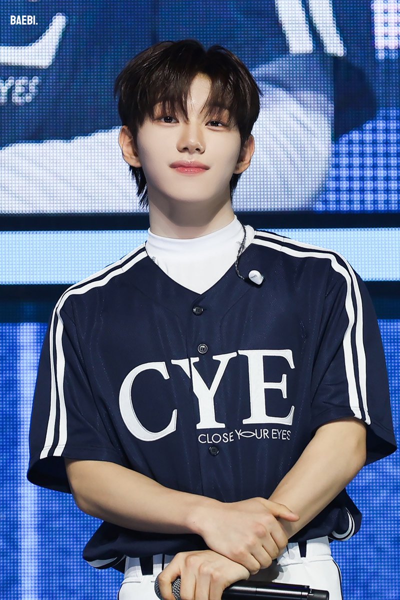 20250524

#서경배 #SEOKYOUNGBAE 
#CLOSEYOUREYES #클로즈유어아이즈
#클유아 #CYE