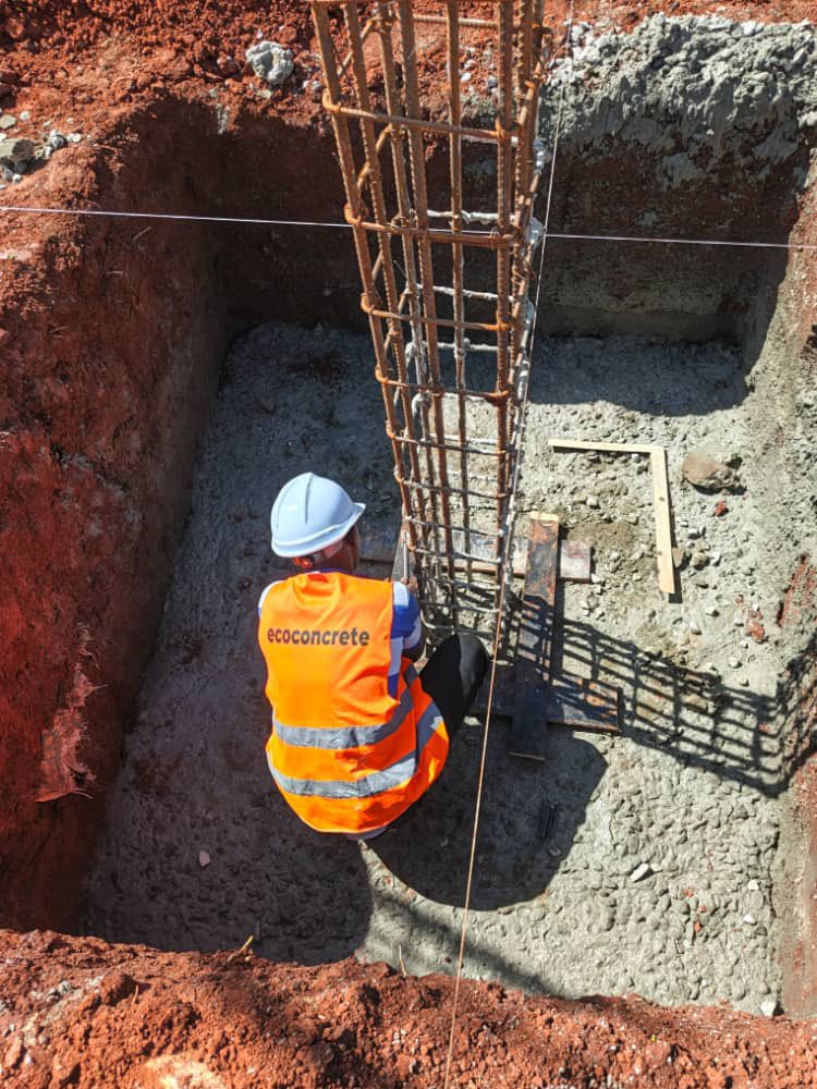 Concrete QC for Dummies (and Overconfident Site Foremen)
=====

You studied statistics in high school, right? Or at least you saw it in the syllabus before you dropped the subject for being “too theoretical”? Well, surprise: it’s back. On your construction site. In a vest and