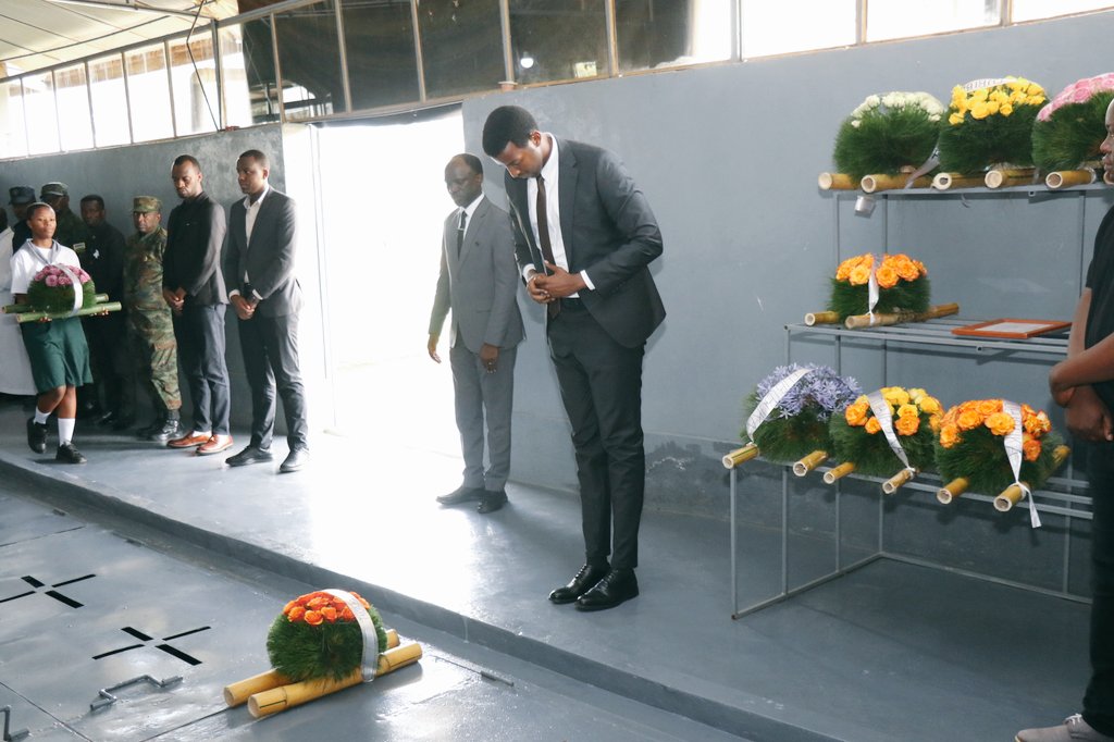 Nyamasheke District (@nyamasheke) on Twitter photo #Kwibuka31 ku rwibutso rwa Jenoside i Nyamasheke: Umunyamabanga wa Leta muri <a href="/Rwanda_Sports/">Ministry of Sports|Rwanda</a> Bwana <a href="/NgarambeRwego/">Rwego NGARAMBE</a> yifatanyije n'akarere ka Nyamasheke cyane cyane urubyiruko mu gikorwa cyo #Kwibuka31 urubyiruko rwazize Jenoside yakorewe abatutsi mu 1994. "Twibuke twiyubaka" #Kwibuka31 ku rwibutso rwa Jenoside i Nyamasheke: Umunyamabanga wa Leta muri <a href="/Rwanda_Sports/">Ministry of Sports|Rwanda</a> Bwana <a href="/NgarambeRwego/">Rwego NGARAMBE</a> yifatanyije n'akarere ka Nyamasheke cyane cyane urubyiruko mu gikorwa cyo #Kwibuka31 urubyiruko rwazize Jenoside yakorewe abatutsi mu 1994. "Twibuke twiyubaka"