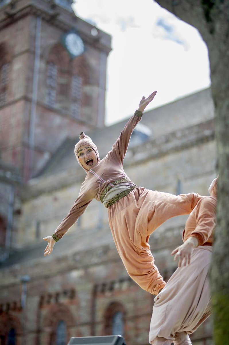 AgendaLisboa's tweet image. Marionetas, bonecos, acrobatas e seres bizarros habitam os jardins do Museu de Lisboa ao longo do fim de semana. O @FIMFA leva três espetáculos ao Museu, para serem desfrutados ao ar livre, em família e de forma gratuita
@LisboaCultura