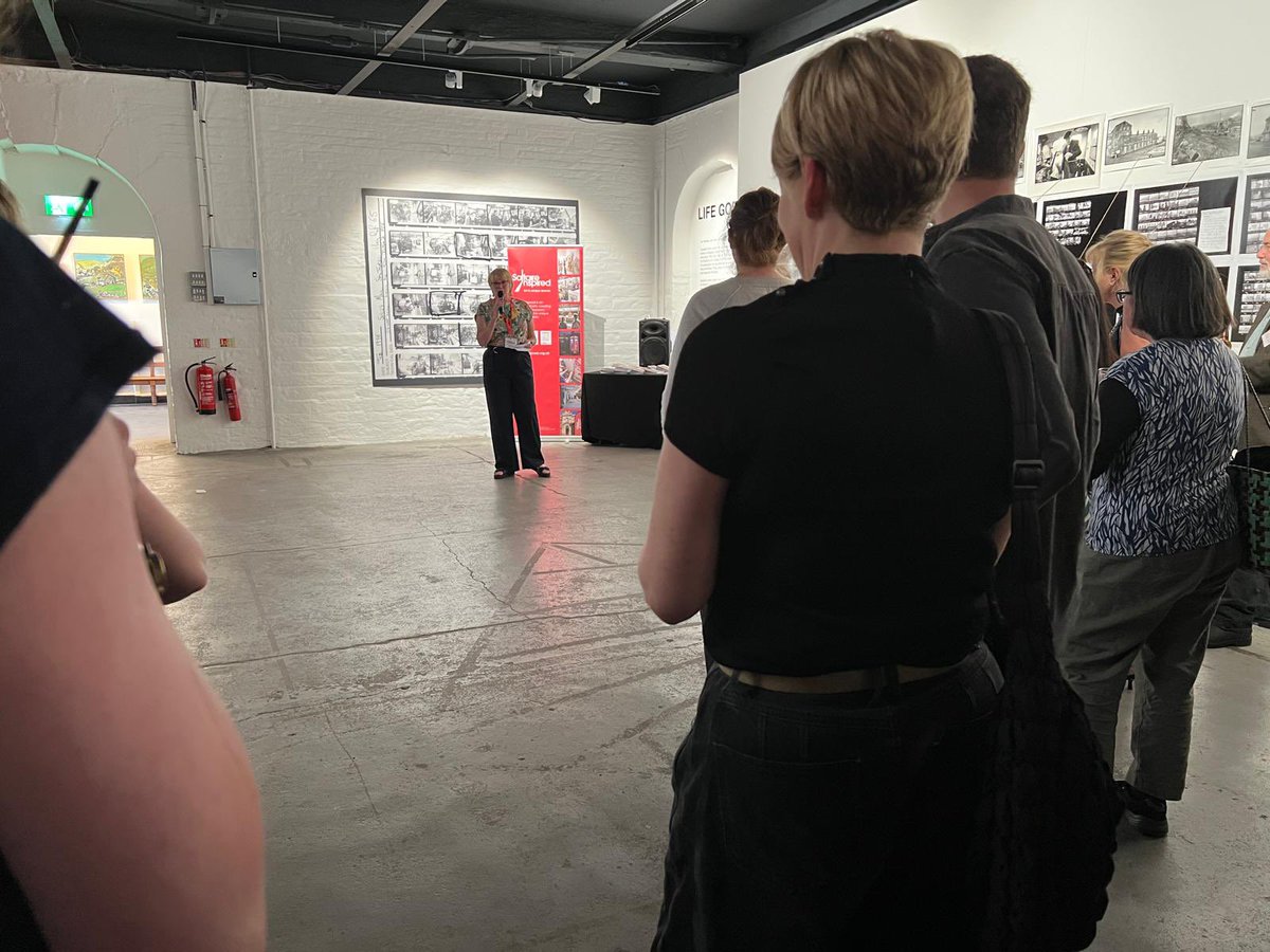 The launch of the #Saltaire Arts Trail 2025 in #SaltsMill. Today and throughout this #BankHoliday weekend, artists share their work in homes &amp; premises in our UNESCO World Heritage Site
#Free #Bradford2025